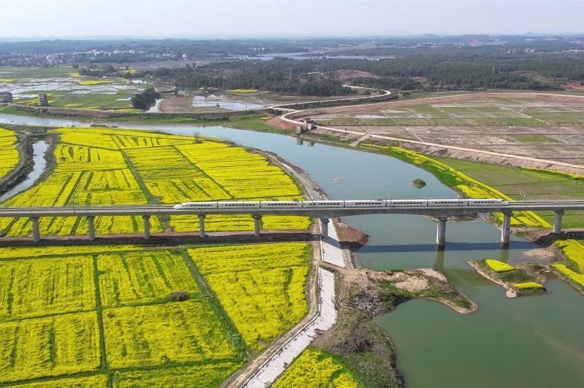 武广高铁即将重回350公里运营时速_腾讯新闻