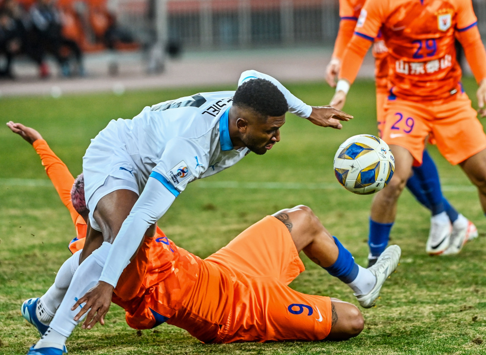 足球亚冠山东泰山不敌川崎前锋