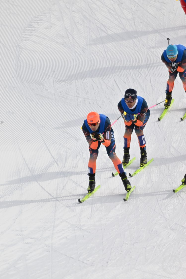 重庆越野滑雪运动员王强十四冬夺冠,创造历史