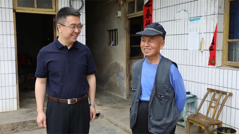 史麒麟到玉屏调研