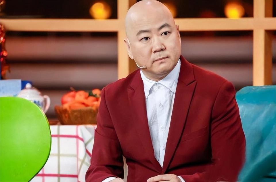 21次登春晚,因8个字被索赔1亿,57岁未婚无子的郭冬临痛并快乐着_腾讯