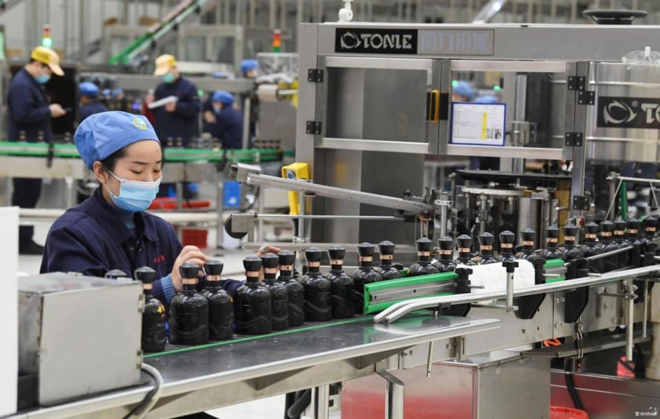 独具特色的"四梁八柱"品质表达体系,其中"四梁"即中国白酒健康研究院