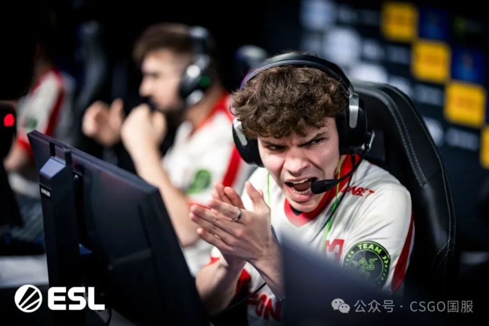 舌薯淘汰龙虎,光头难敌老鼠,今夜决赛薯鼠大战谁将问鼎?