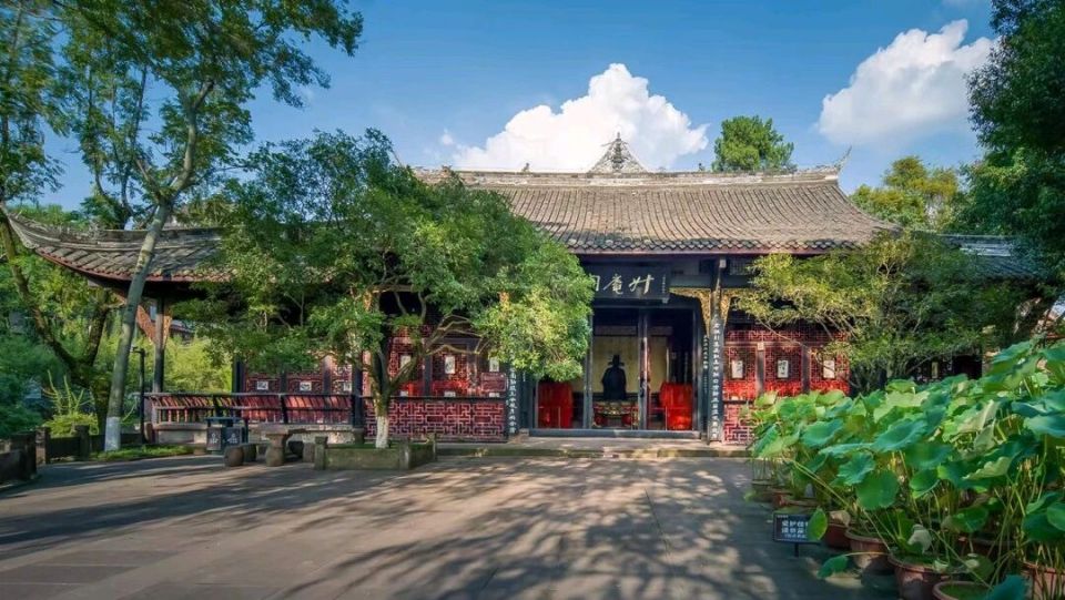 “背着宝剑的大侠”火了！连克许文章万科，东盟象棋赛32强出炉_腾讯新闻