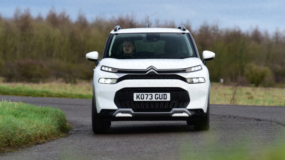 尺寸更小巧设计个性,欧版雪铁龙c3 aircross实车图发布_腾讯新闻