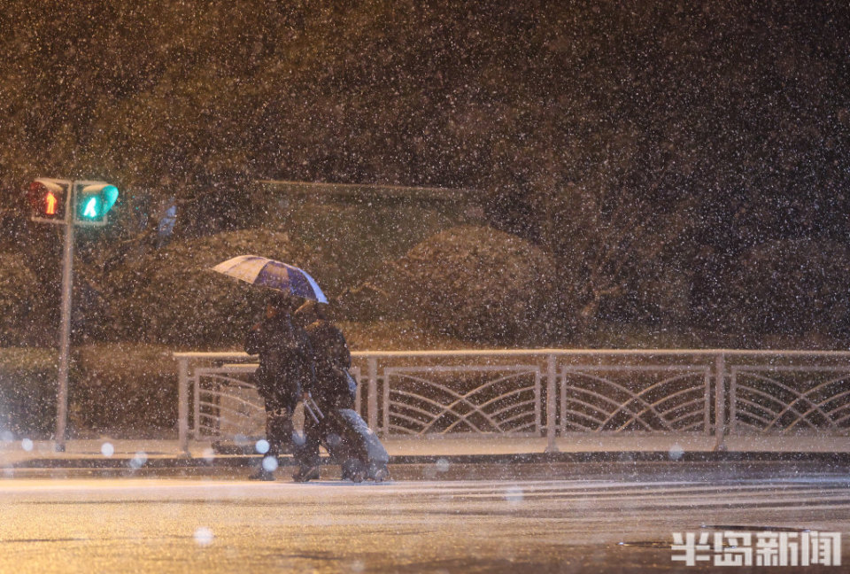 风雪夜行人_腾讯新闻