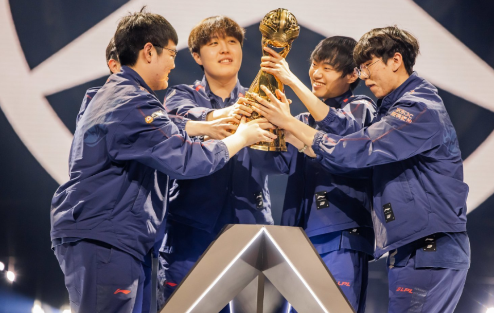 msi季中赛收视数据公布:前三全是t1,决赛未进前五_腾讯新闻