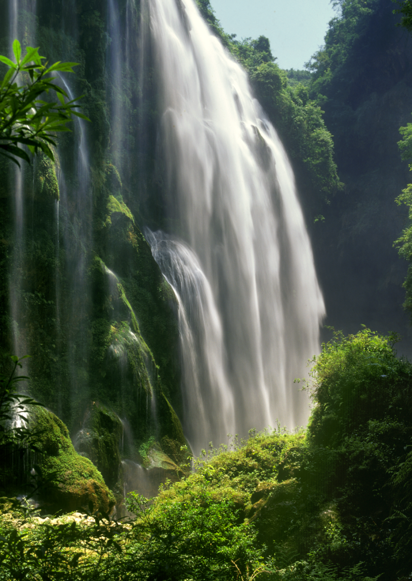 兴义马岭河:探凉夏烟雨 赏雄奇秀幽