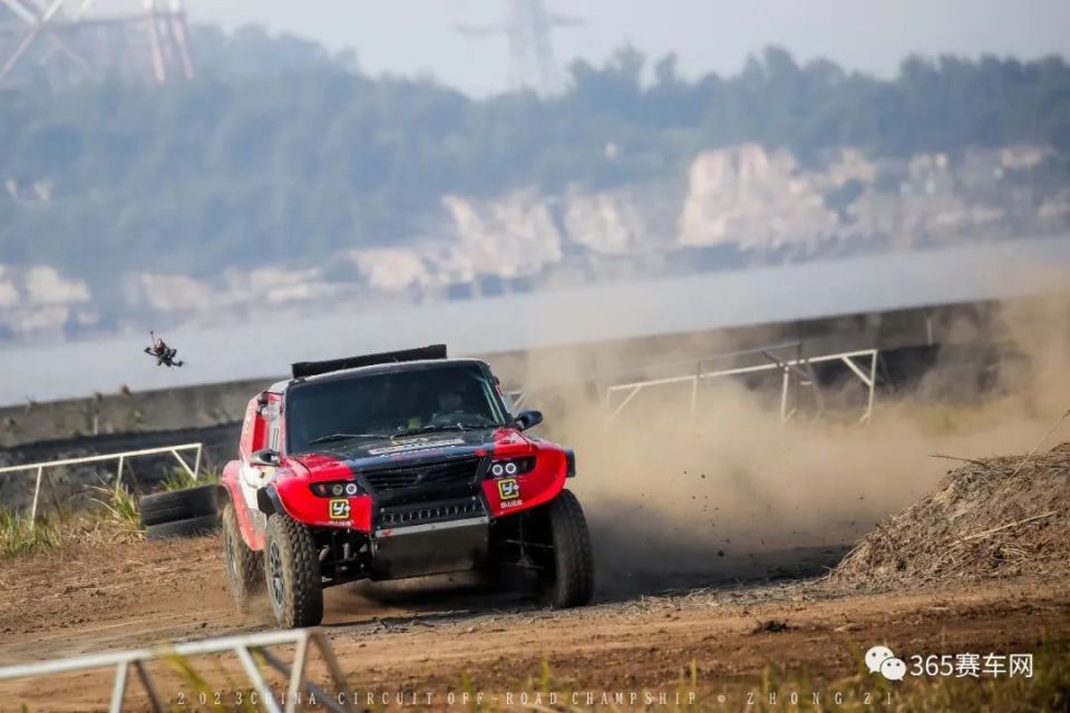 潘静波的三年之约运良do轮毂车队迎coc总决赛