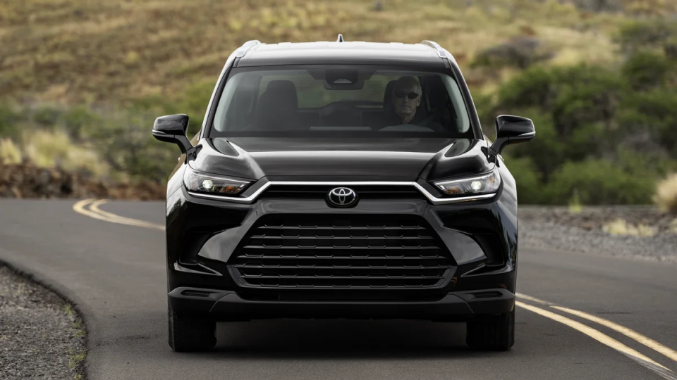 不考虑引进中国市场吗2024款丰田大汉兰达大量实拍图发布