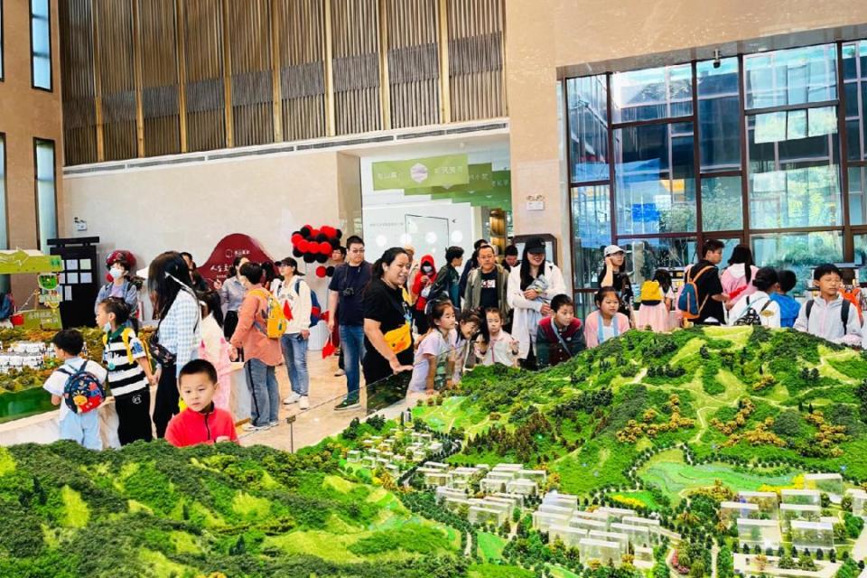 河北旅投集团：举办五一消费活动 助力文旅深度融合_腾讯新闻