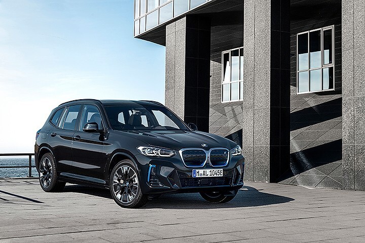 宝马大改款x3外观公开,这大鼻孔造型你如何判读?