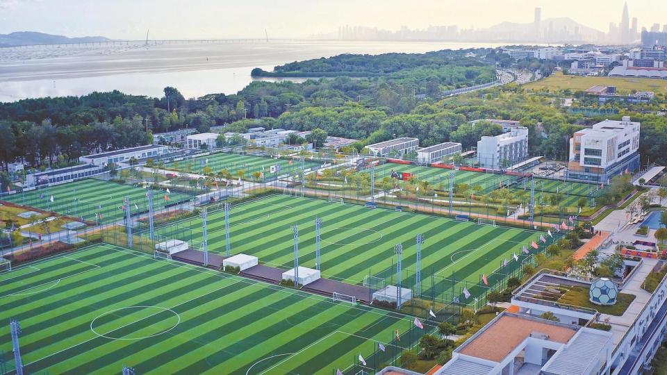 福田海滨体育公园足球场.沙头街道供图▲福田体育公园田径跑道.