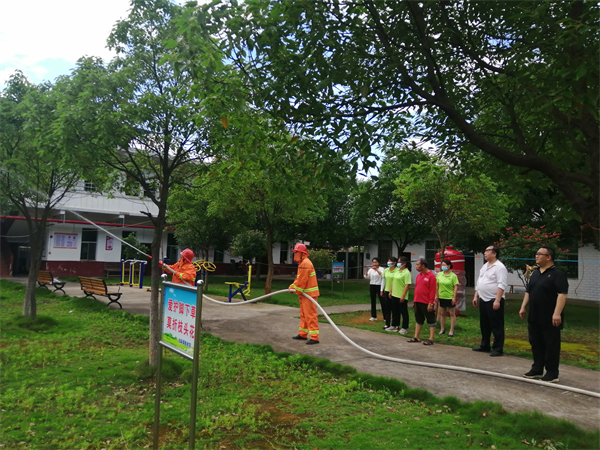 永兴县油麻镇开展敬老院消防安全应急演练活动