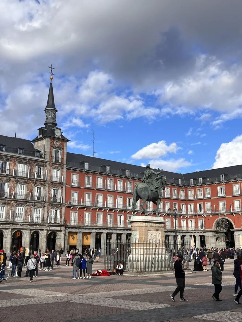 米兰飞马德里,然后回国-腾讯新闻