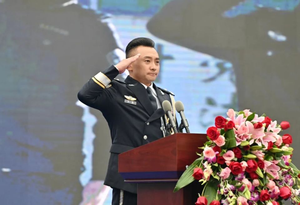 刘鹏,二等功!_腾讯新闻