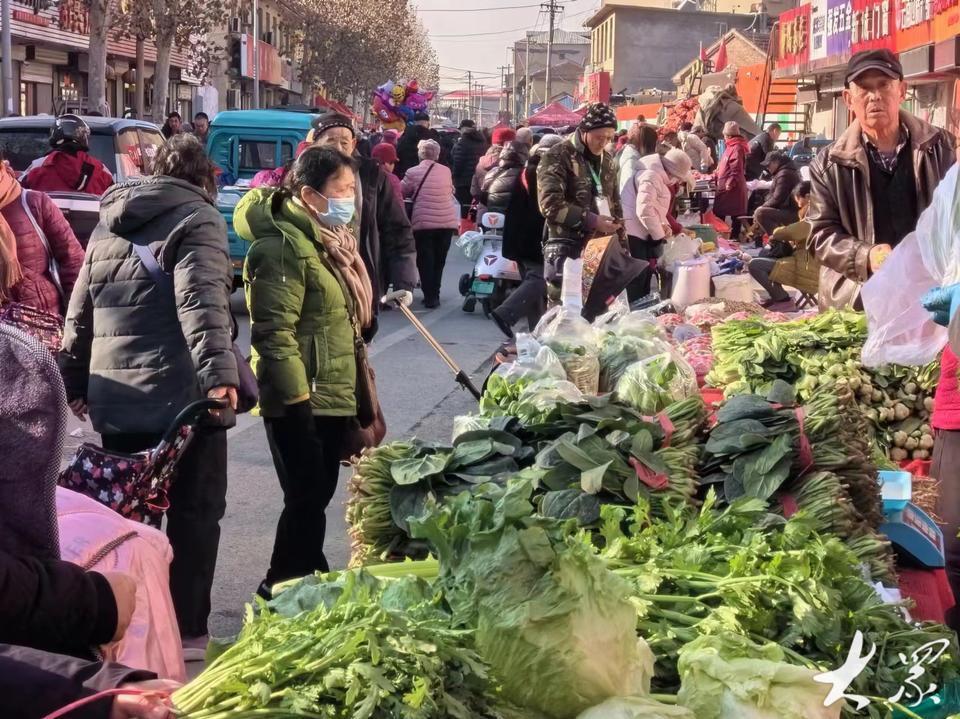 济南白马山大集图片