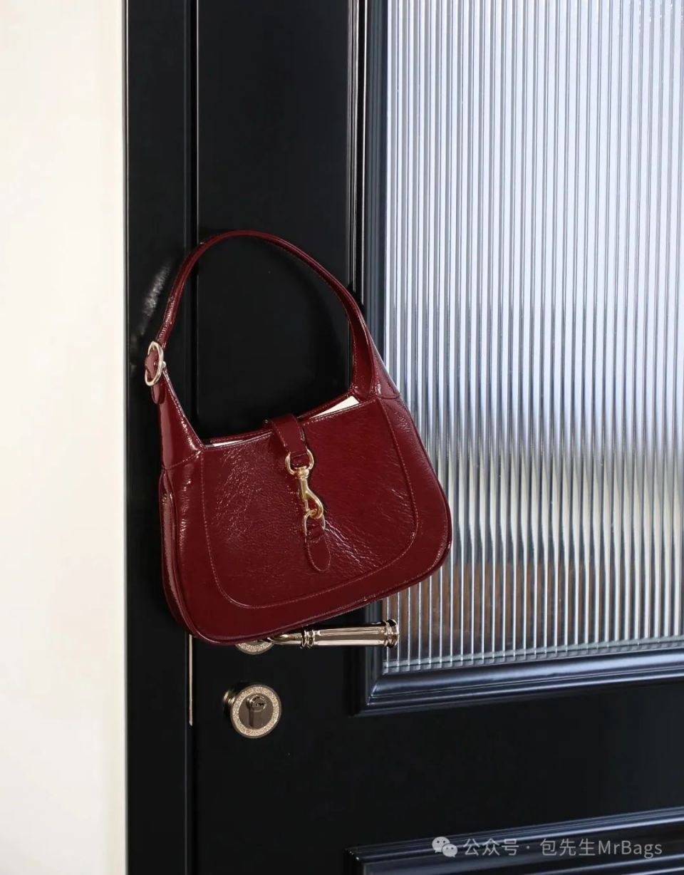 好看才是硬道理|颜值超高的大牌包大总结!