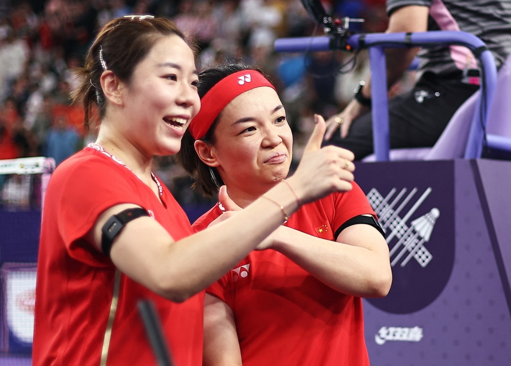 羽毛球女双:陈清晨/贾一凡2-1淘汰马来西亚组合 再进奥运会决赛