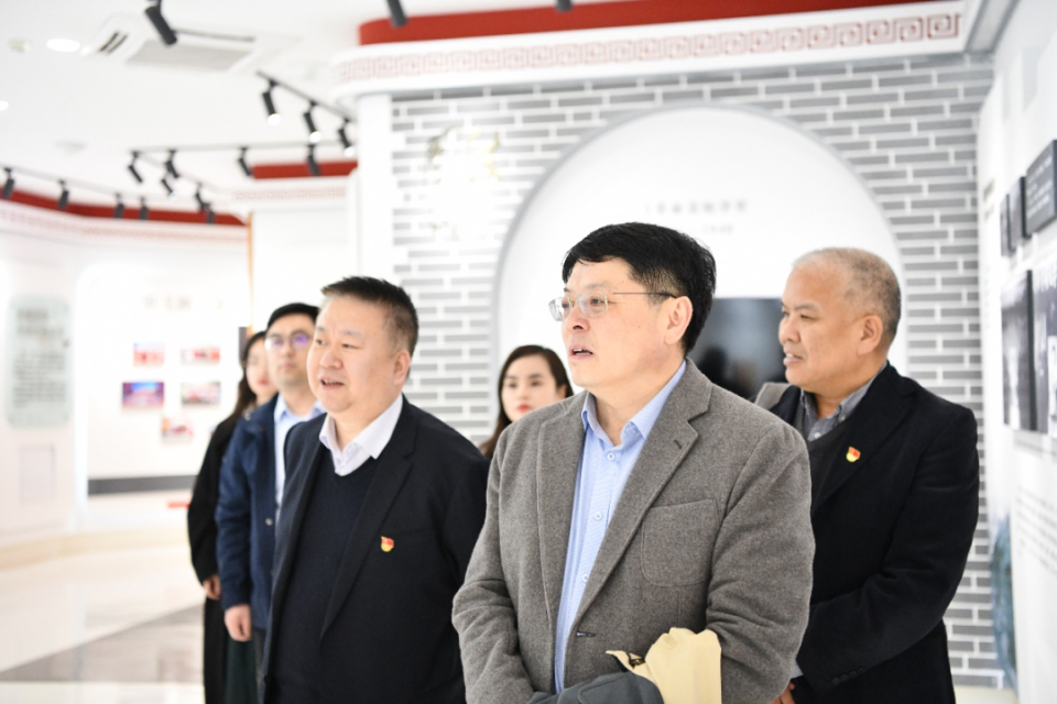 北京大学经济学院与中央民族大学经济学院举办"铸牢中