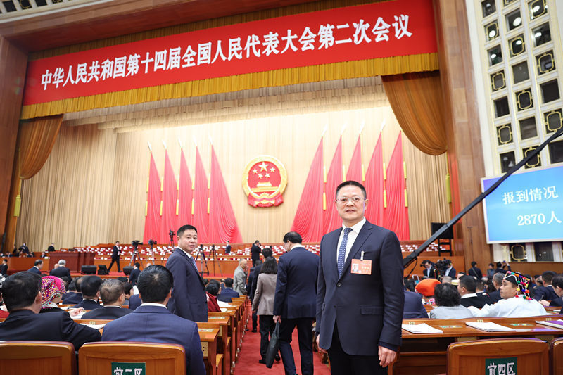 王诚代表:催生新质生产力 引领清洁能源现代化产业体系建设_腾讯新闻