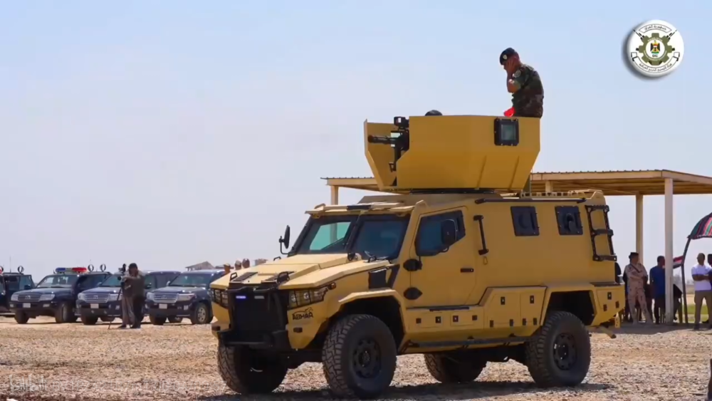 通常来说轮式步兵战车最为基础的装备就是12.