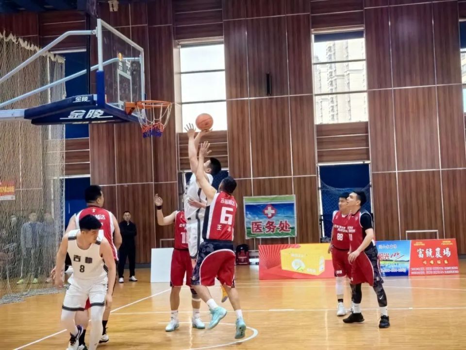 松花湖开江鱼美食节进入倒计时 吉林市大众篮球公开赛决战江城