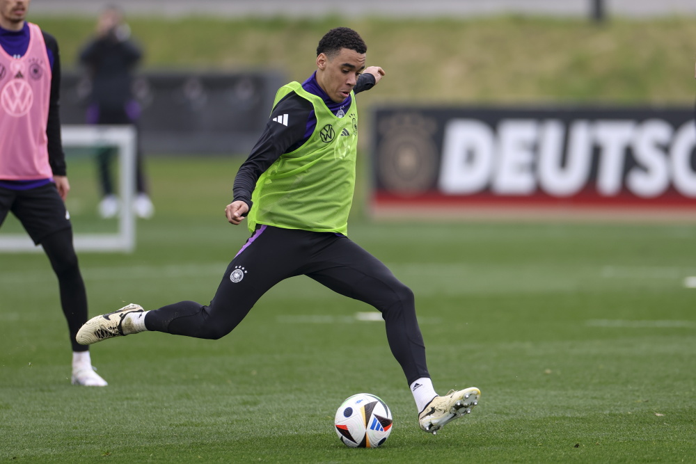 足球德国队备战友谊赛