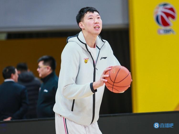 周琦本场罚球7中2 命中率不到30%&赛季平均58.2%