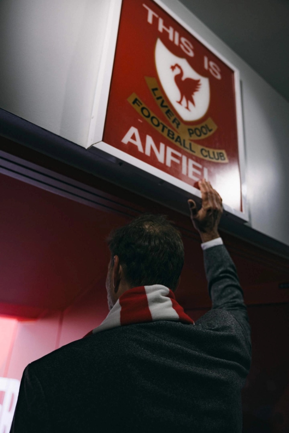 这一天终究来了,克洛普告别战前造访安菲尔德