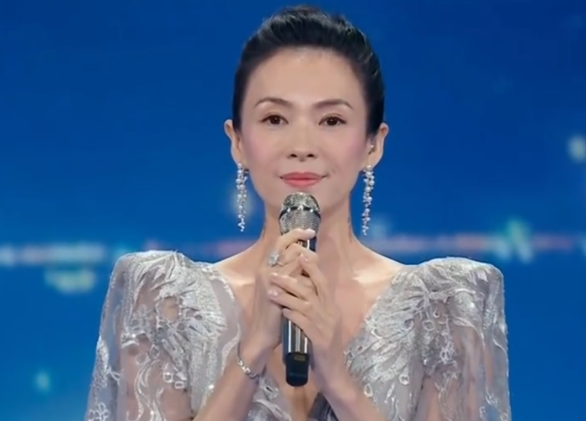 之后,章子怡的舞台,就一直到这次的大湾区晚会了.