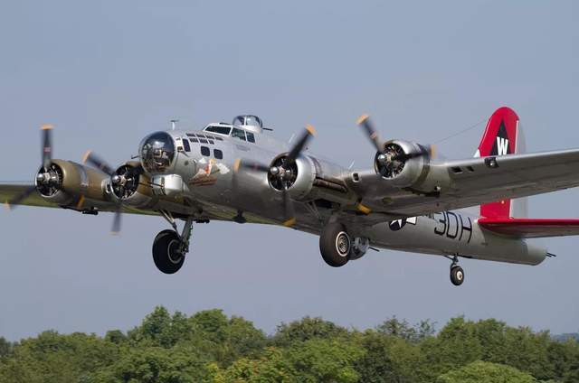 b25轰炸机巡航速度快曾扬威于二战期间