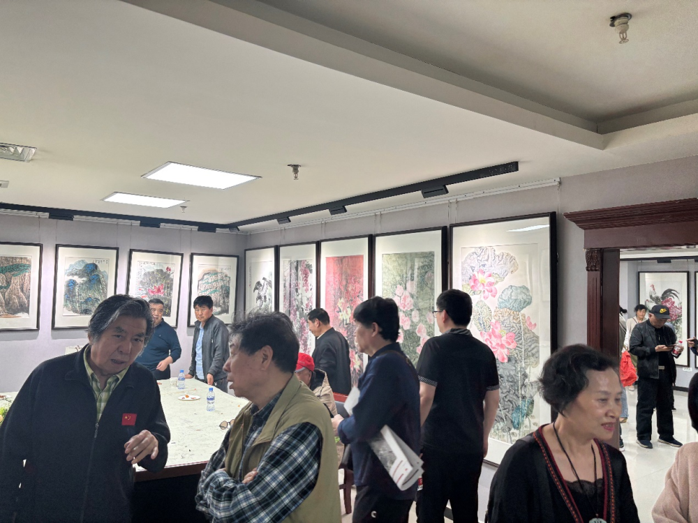 参加本次展览的画家有:蔡嘉励,赵仰柴,宗玉魁,王天禄,马晓辉,李延