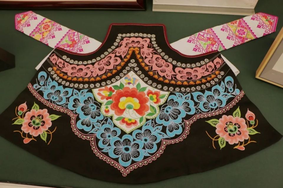 彝族刺绣欣赏,非遗活动体验……这两个民族团结进步教育点启用!