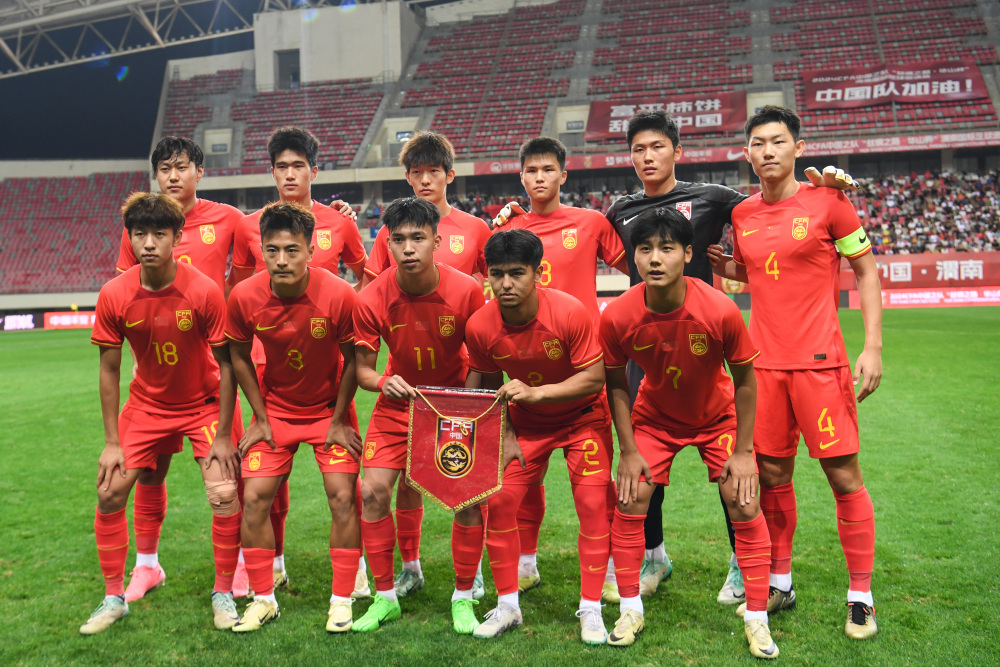 渭南国际足球邀请赛:中国u19队战平乌兹别克斯坦u19队