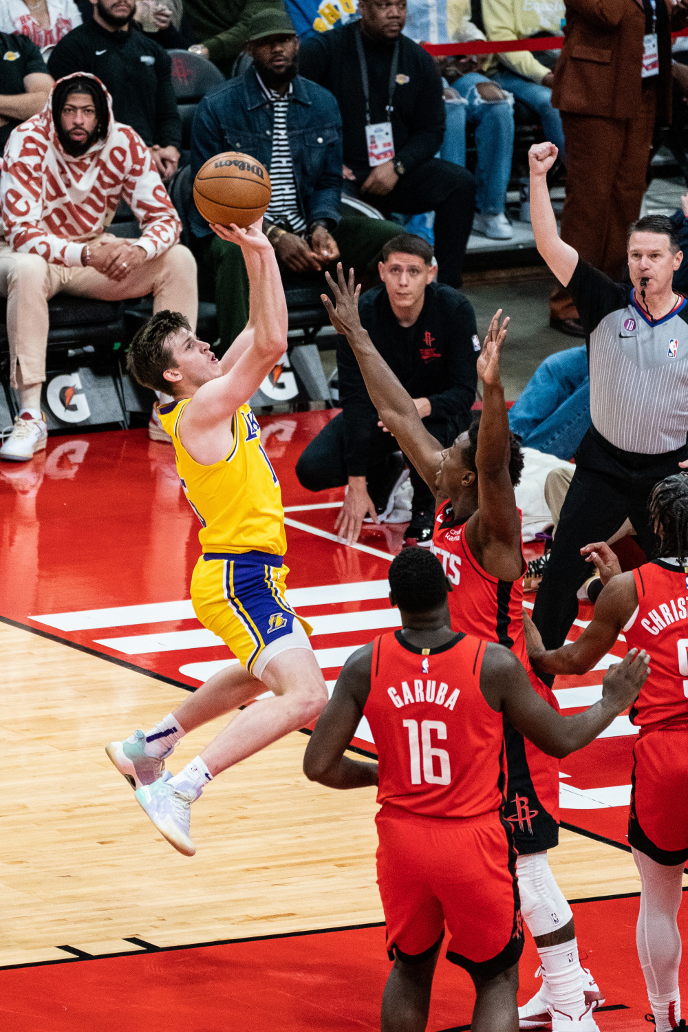 (体育)篮球——nba常规赛:火箭胜湖人_腾讯新闻