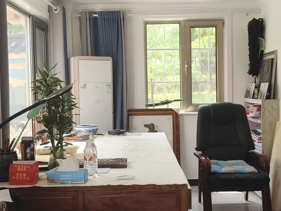 曙雀鱼白棚室内风格十分清新富有艺术感和设计感据李媛媛介绍葵花书屋