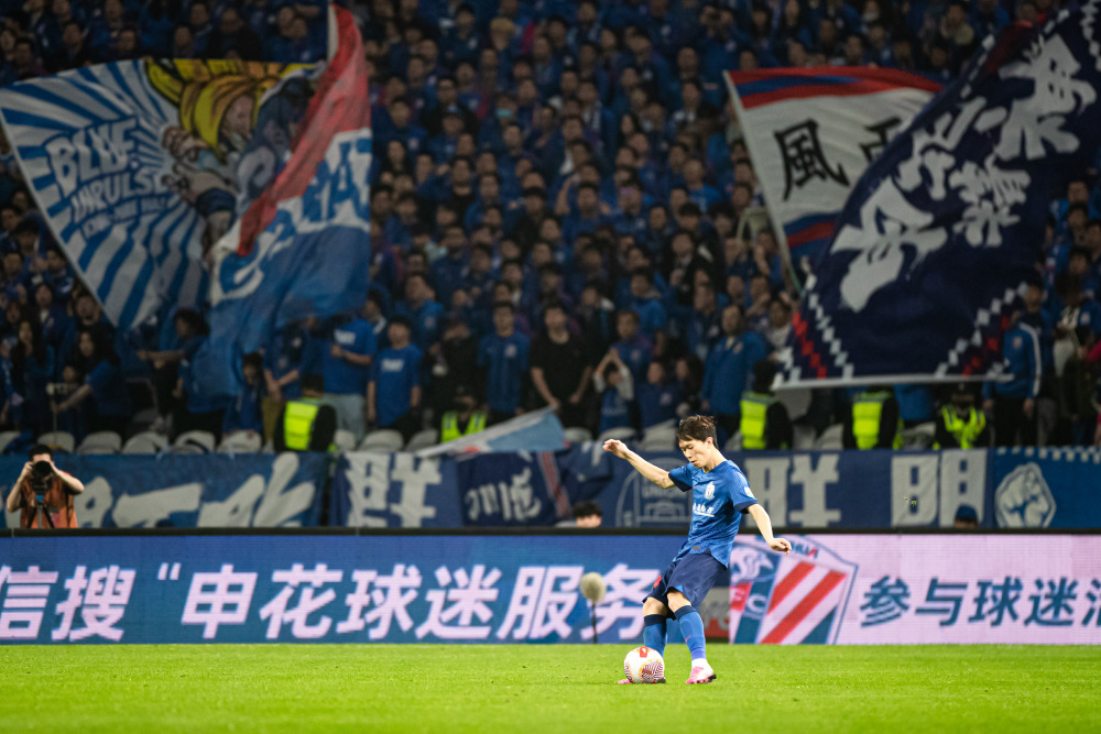 京沪之战申花主场31941人创本赛季申花主场人数新高