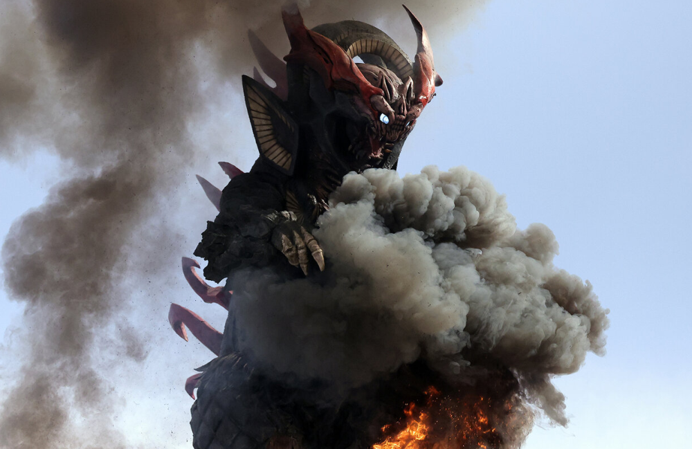 布莱泽奥特曼剧场版boss官方剧照 布莱泽:没打过这么肉的怪兽