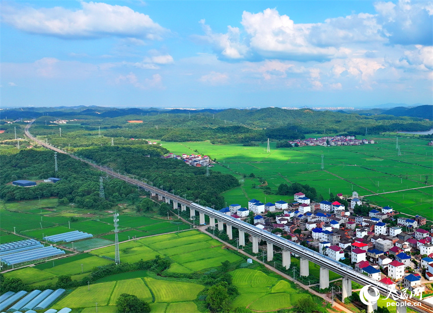 东乡区高铁图片