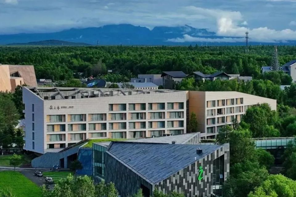 图/在之禾度假酒店▲图/长白山熊窝窝客栈▲图/长白山梧桐雪山居