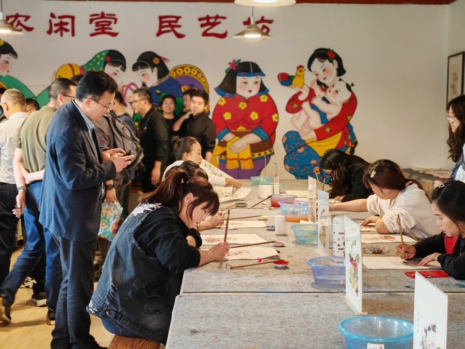 四川德阳有个年画村_腾讯新闻