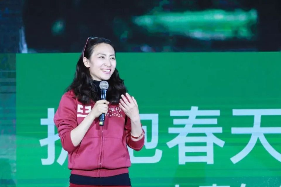 一土教育受困，李一诺被封，都陷在现实的泥潭里_腾讯新闻