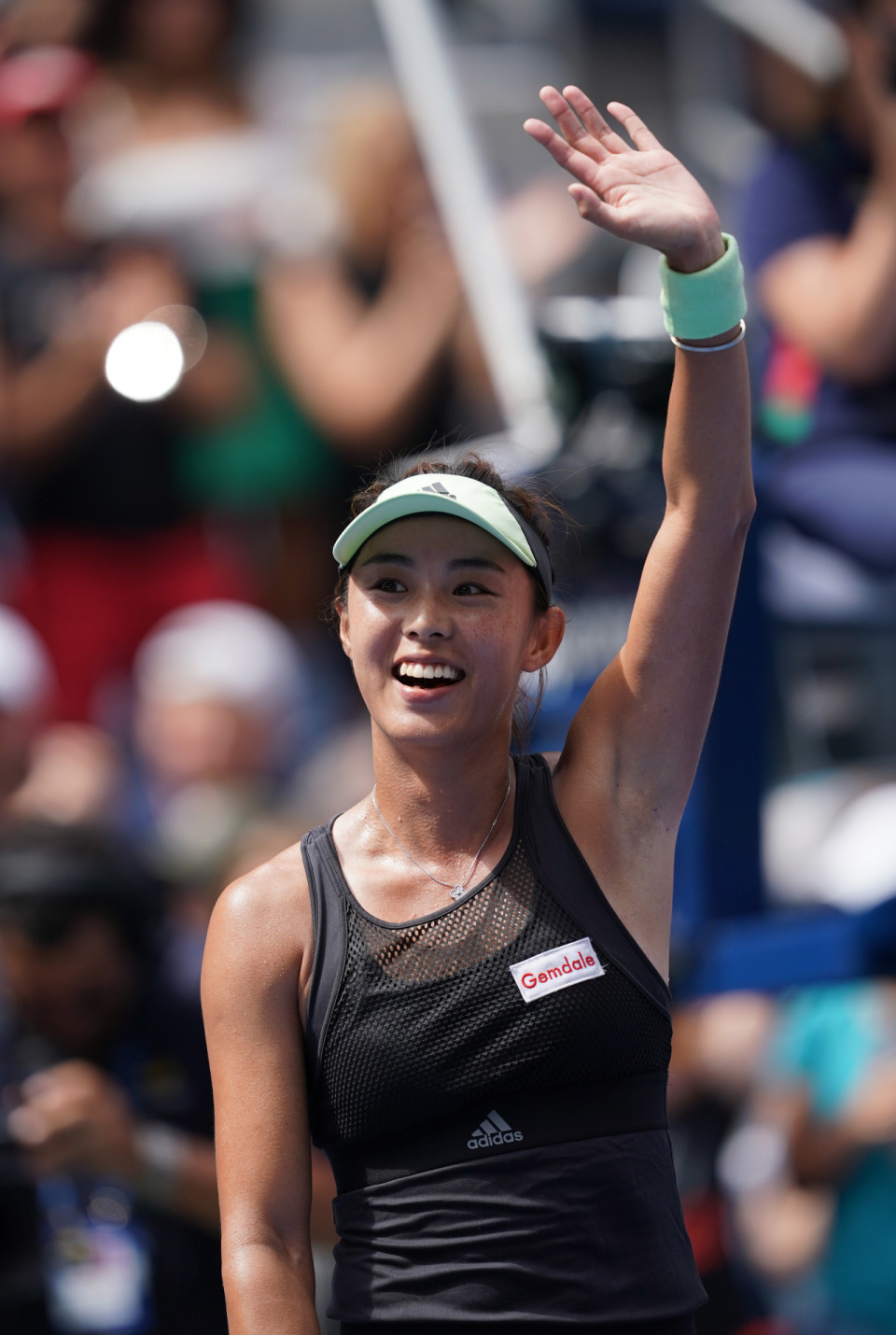 两盘直落,王蔷迎连胜,终有世界排名_腾讯新闻