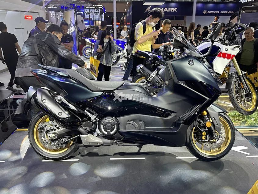 雅马哈新羊王tmax560和t700s上市