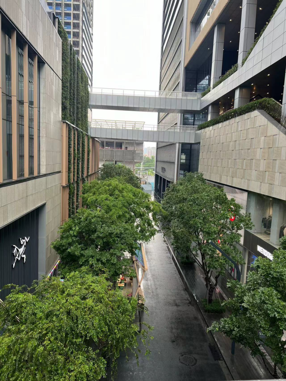 7474具有松弛感的街巷肌底:深圳万象天地注重探索城市公共空间的