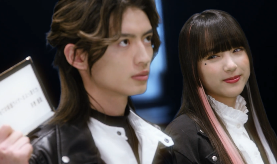 受官方偏爱的假面骑士演员 351岁的老母牛喜获第二条腰带