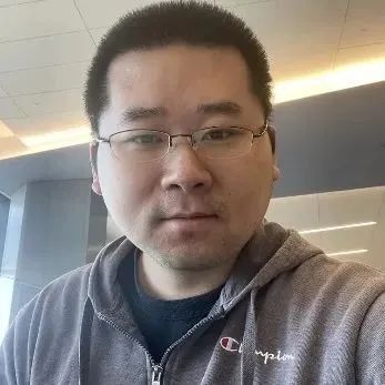 杨扬,2011年在北京大学获得化学学士学位,师从王建波教授进行本科