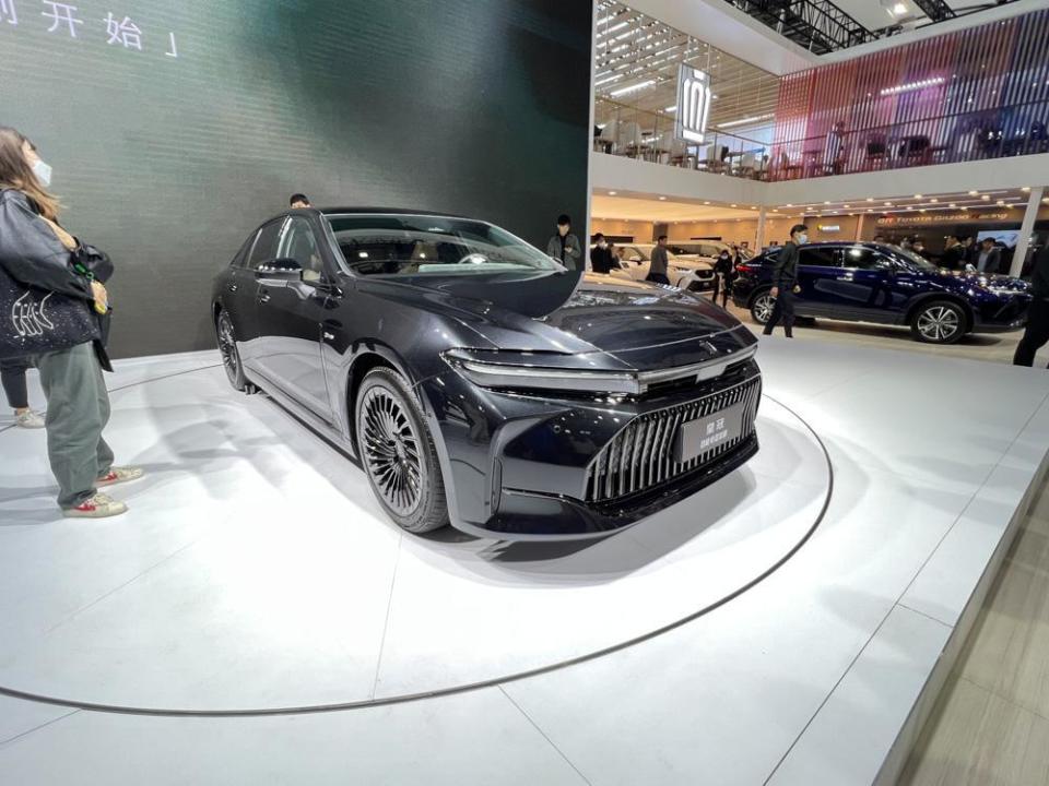 将于2024年上市,全新皇冠sedan广州车展正式亮相