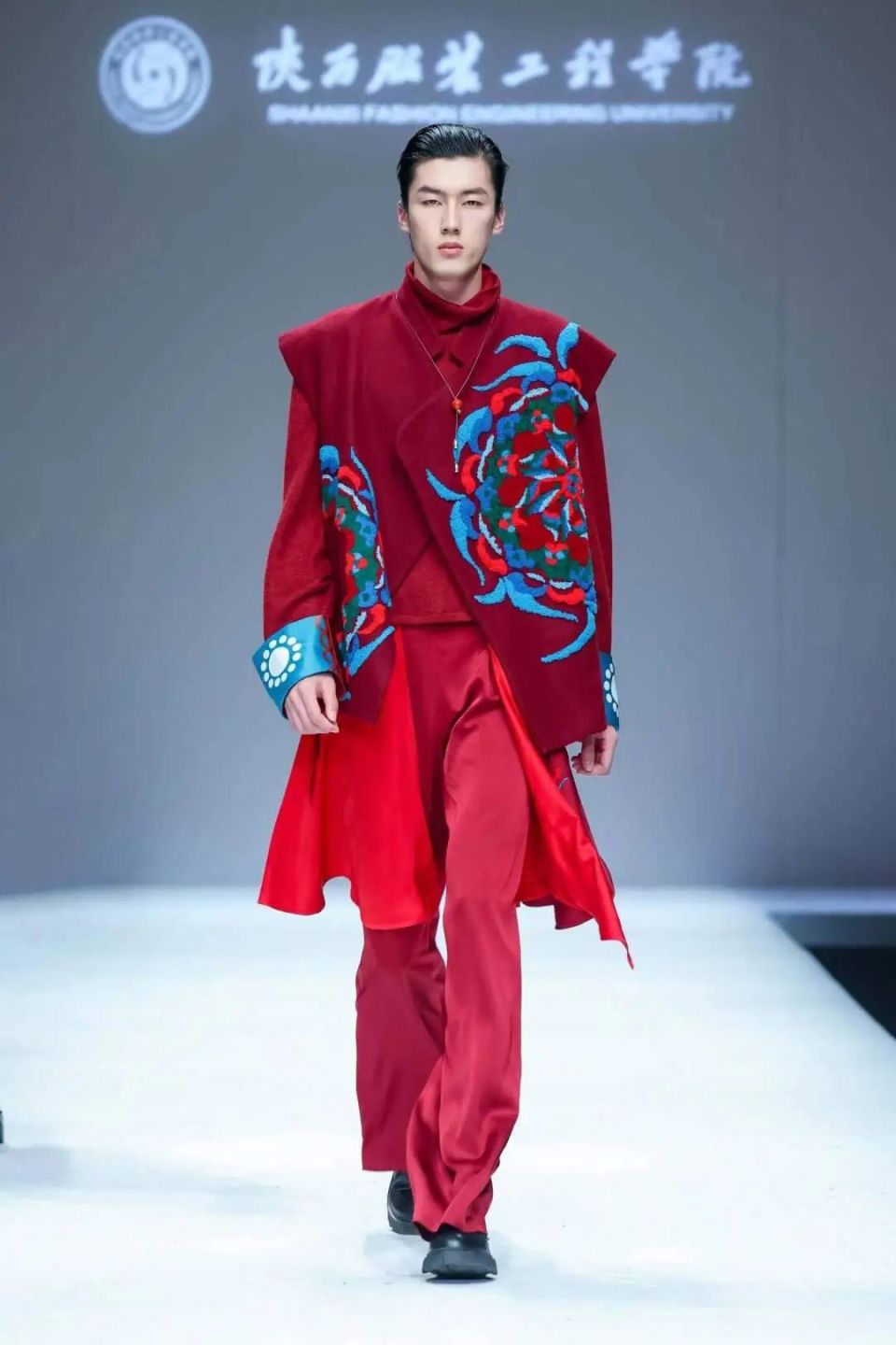 毕业设计|陕西服装工程学院:丝路·向欣生